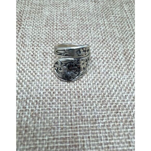 Vintage Spoon Ring Floral Pattern Size 9 Unisex - Picture 7 of 9